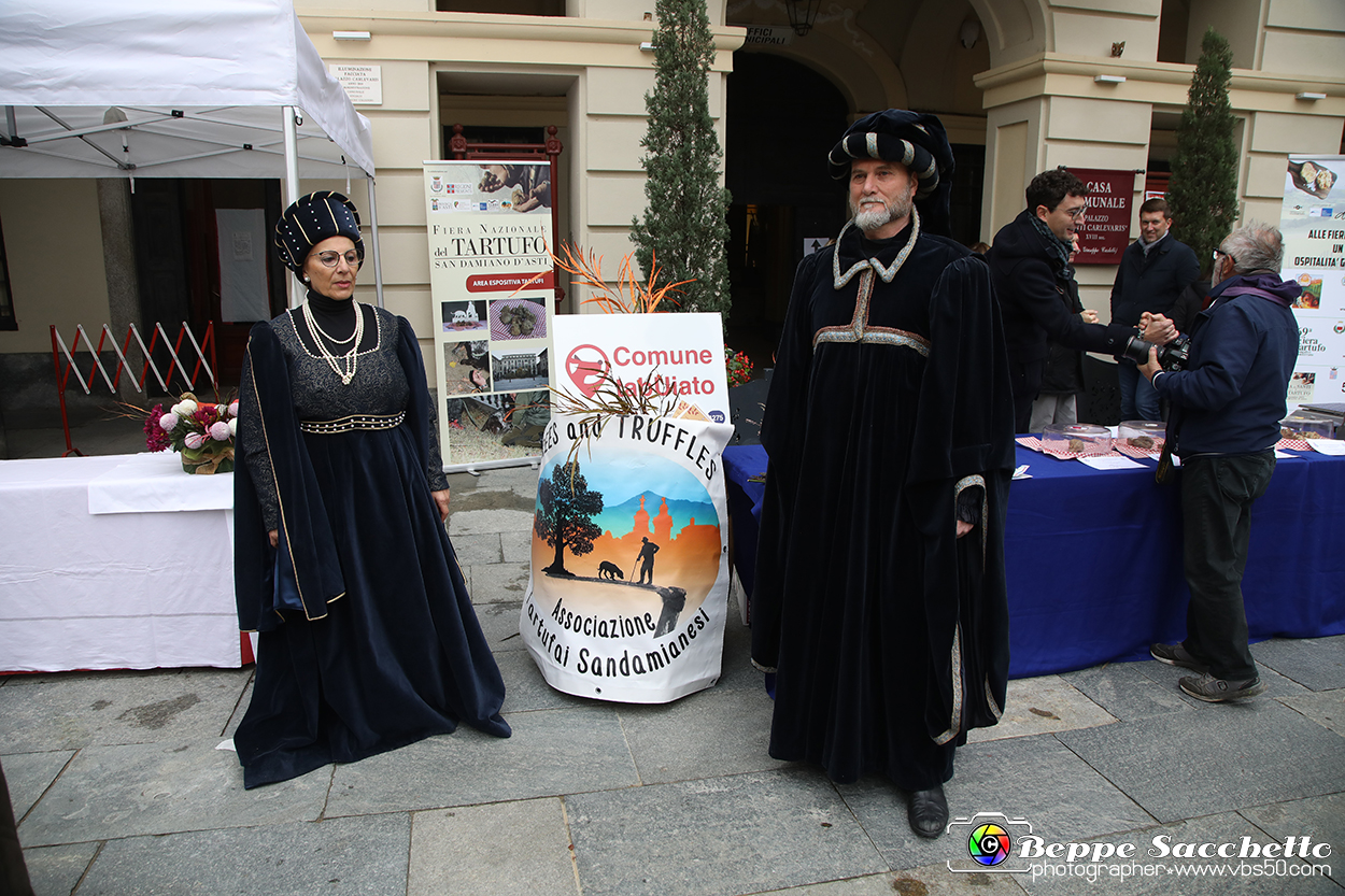 VBS_6640 - Fiera dei Santi - 12.ma Fiera Nazionale del Tartufo.jpg